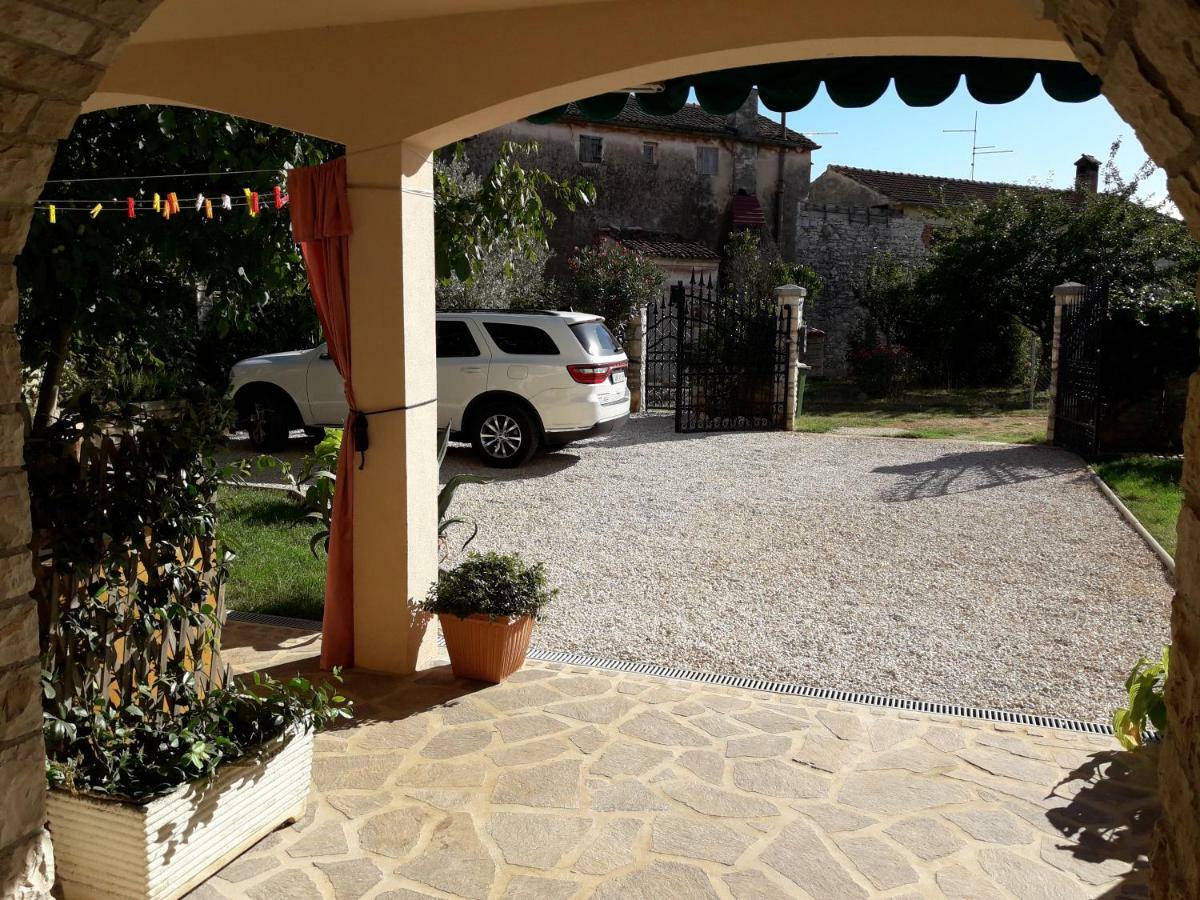 Villa Kortina Bašanija Buitenkant foto